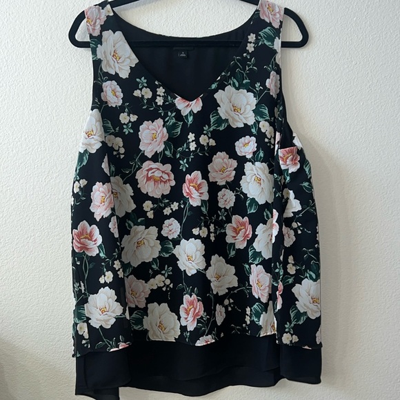 torrid Tops - Torrid floral double layer chiffon tank. Size 1 EUC